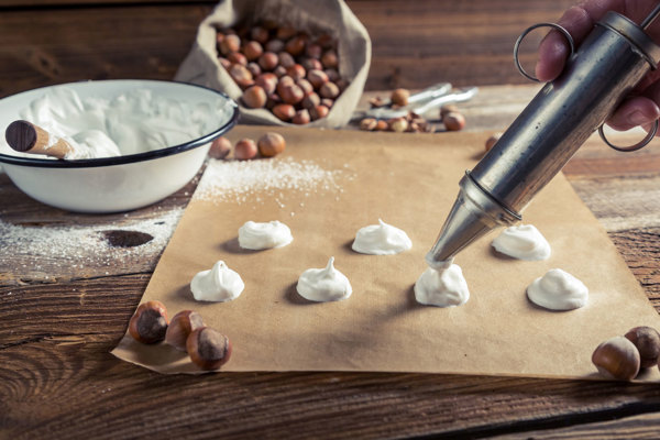 Silicone release coatings for baking and cooking